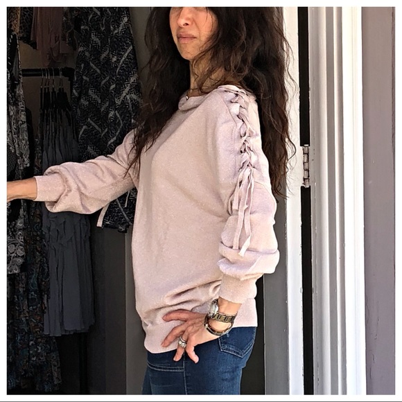 Sweaters - ✨LAST ONE ✨PARIS Lace up sleeves sweater